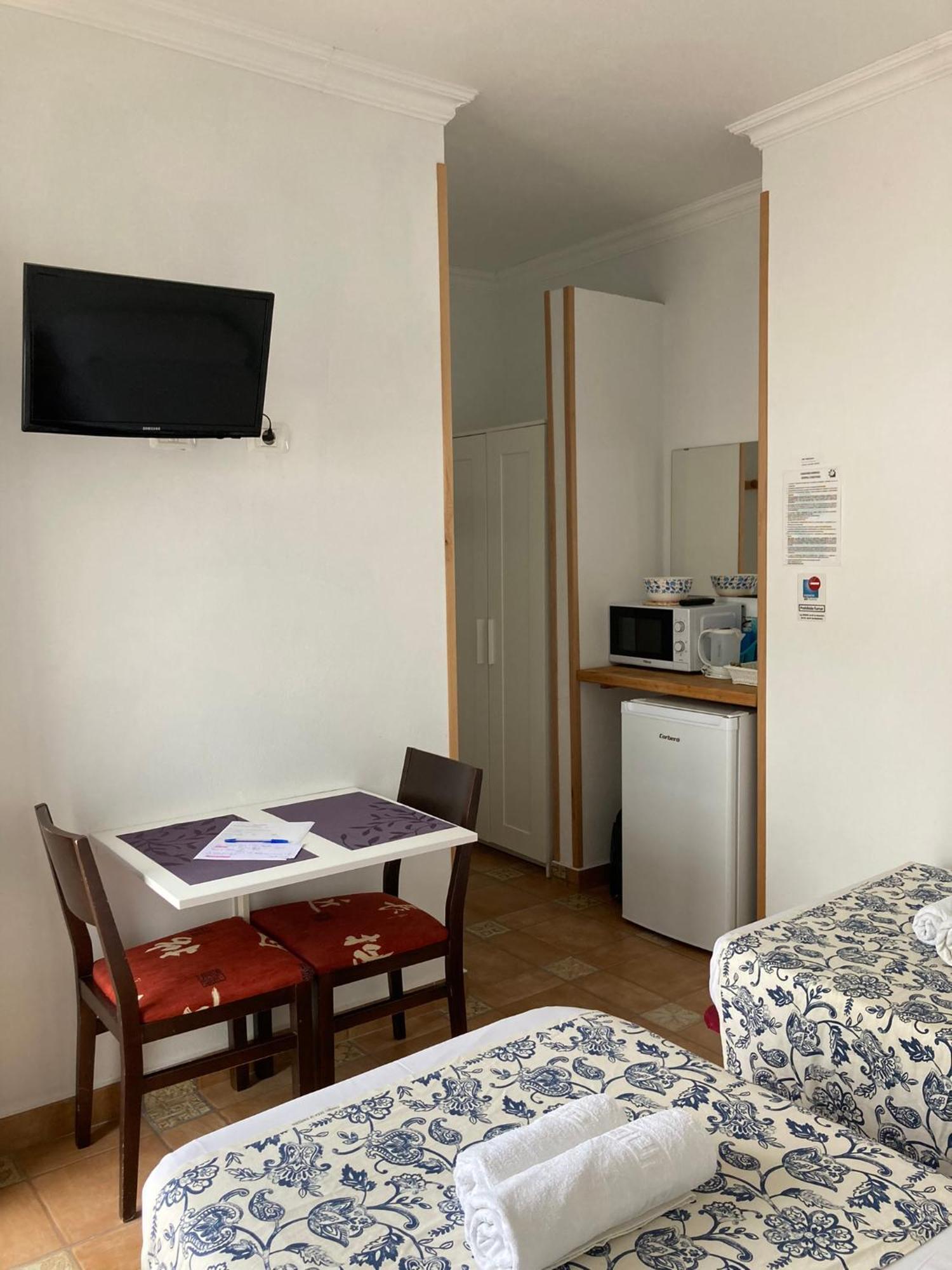 Apartamentos Y Habitaciones Villa Marina La Caleta  Quarto foto